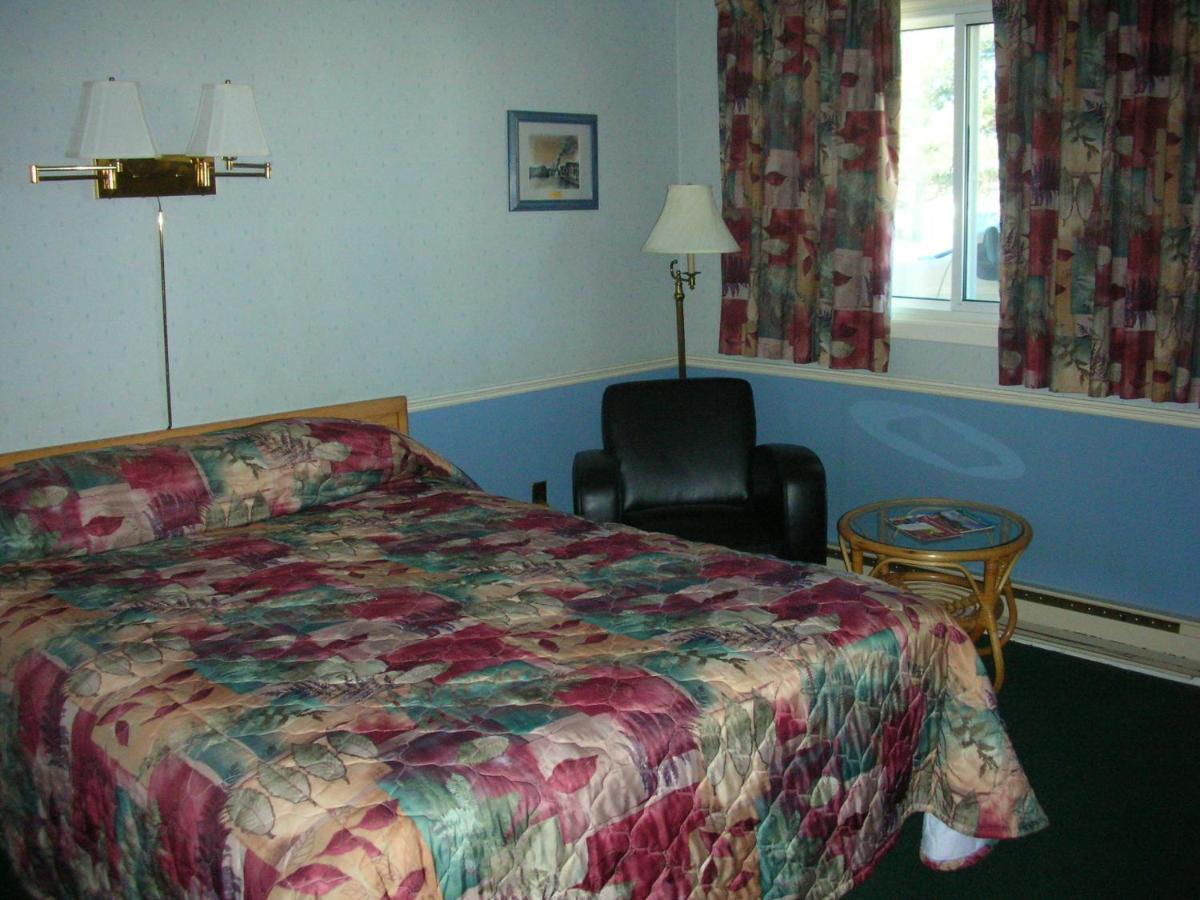 Adams Motel Sault Ste. Marie Bagian luar foto