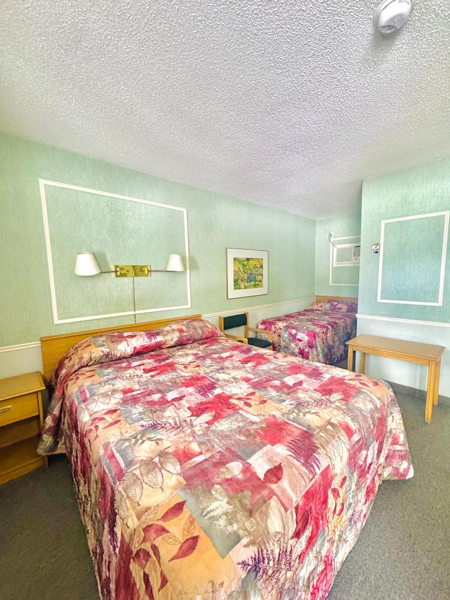 Adams Motel Sault Ste. Marie Bagian luar foto