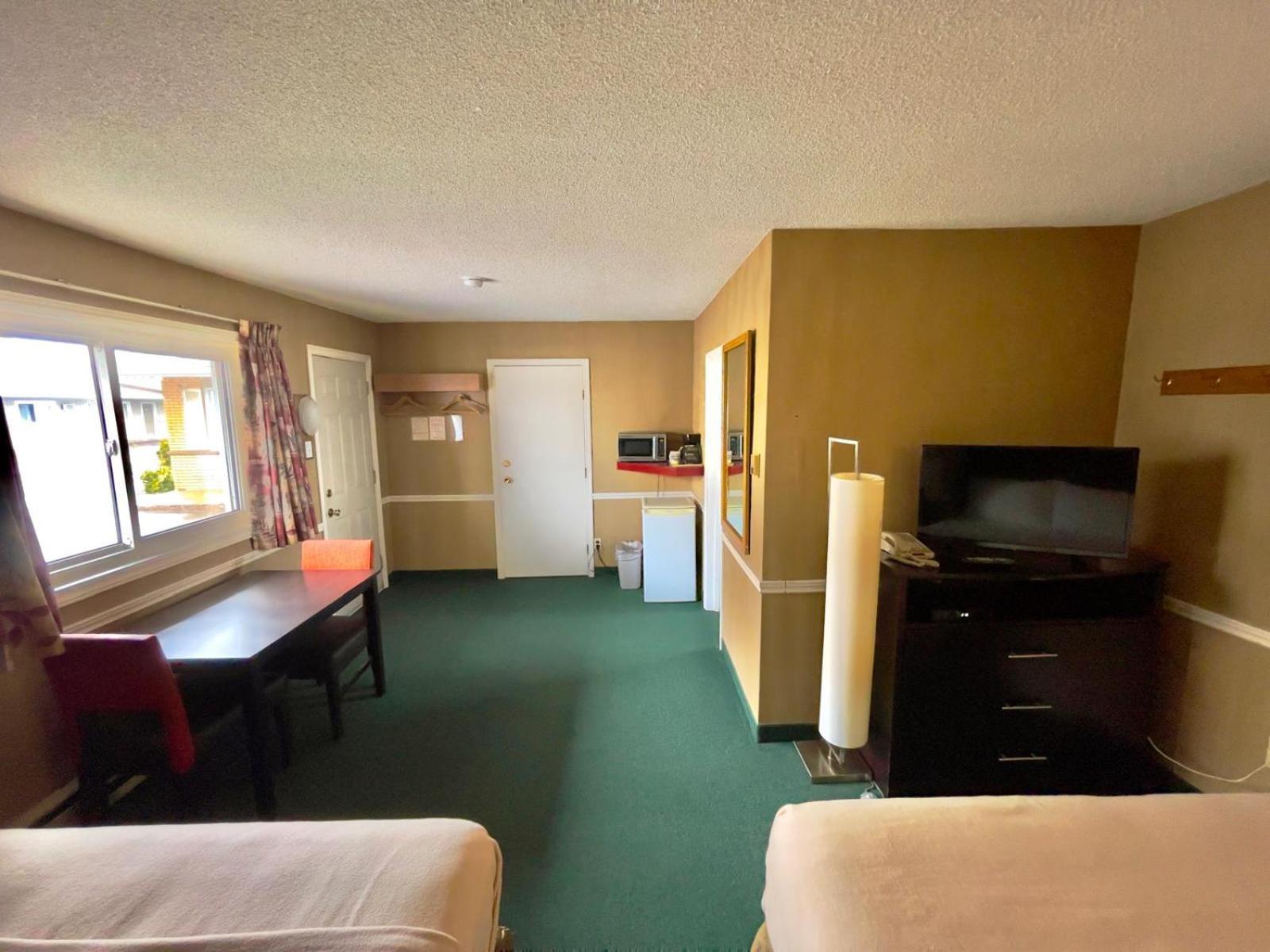Adams Motel Sault Ste. Marie Bagian luar foto