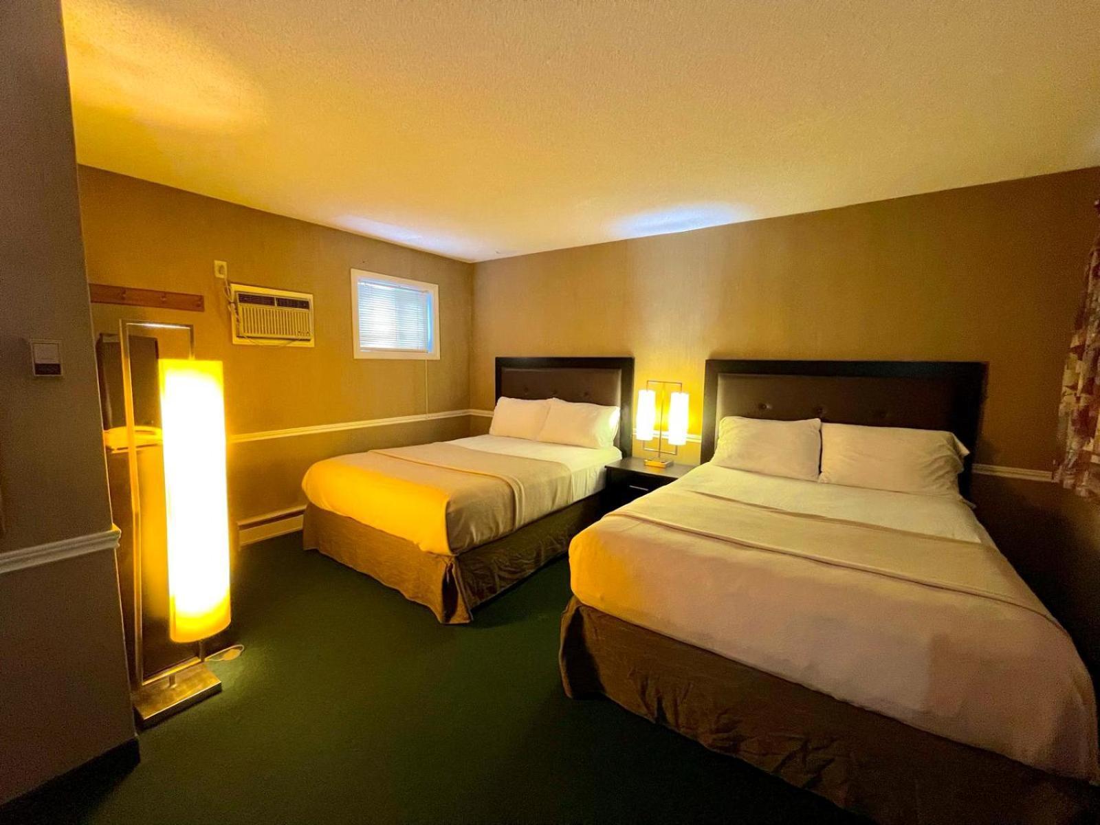 Adams Motel Sault Ste. Marie Bagian luar foto
