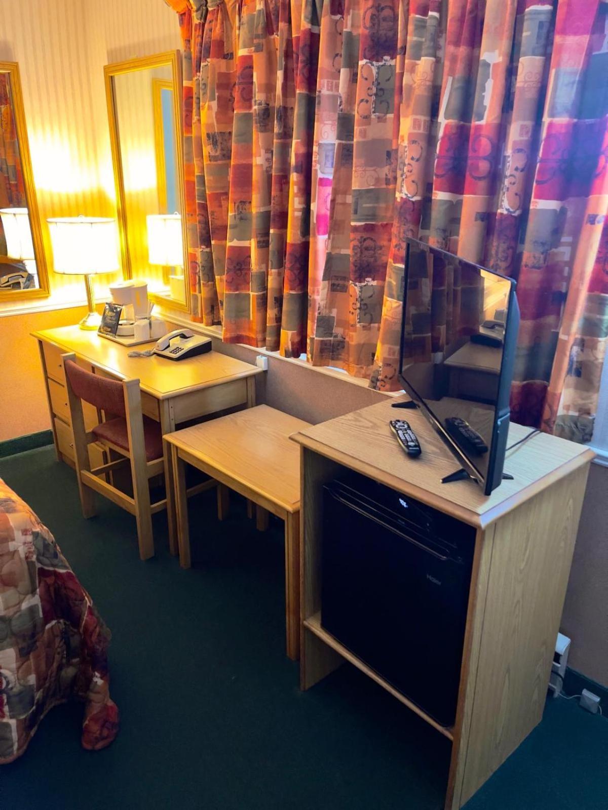 Adams Motel Sault Ste. Marie Bagian luar foto